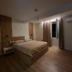 Peace And Love Luxury Apartment In Center, New Bazaar 2